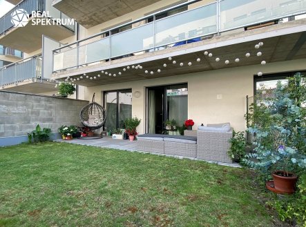 Pronájem bytu, 2+kk, 57 m²