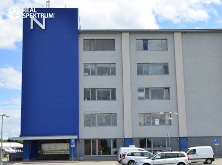 Pronájem kanceláře, 85 m²