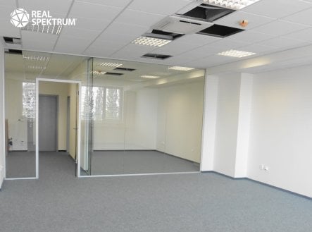 Pronájem kanceláře, 85 m²