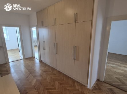 Pronájem bytu, 3+1, 100 m²