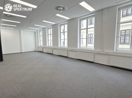Pronájem kanceláře, 106 m²