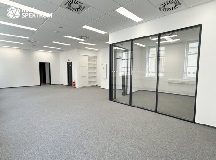 Pronájem kanceláře, 106 m²