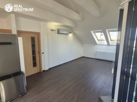Pronájem bytu, 2+kk, 74 m²