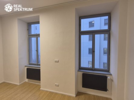 Pronájem bytu, 1+kk, 32 m²