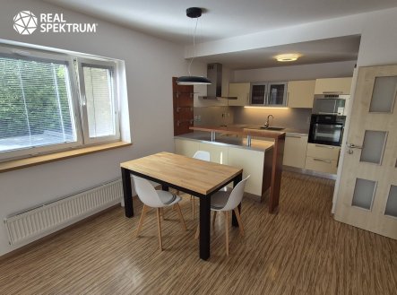 Pronájem bytu, 3+kk, 80 m²