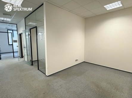 Pronájem kanceláře, 78 m²