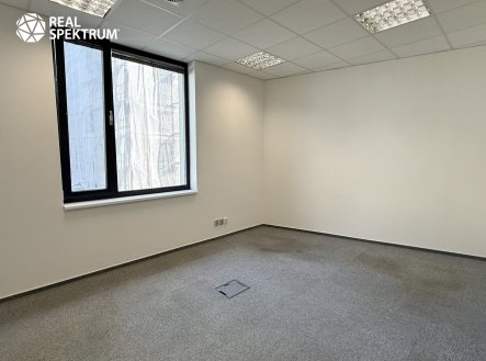 Pronájem kanceláře, 78 m²