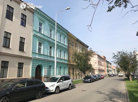 Pronájem kanceláře, 110 m²