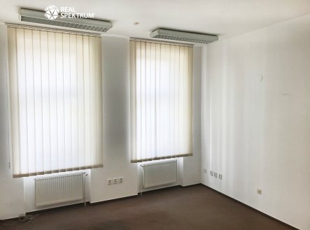 Pronájem kanceláře, 110 m²