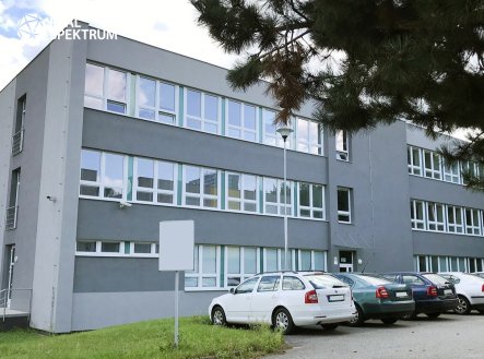 Pronájem kanceláře, 473 m²