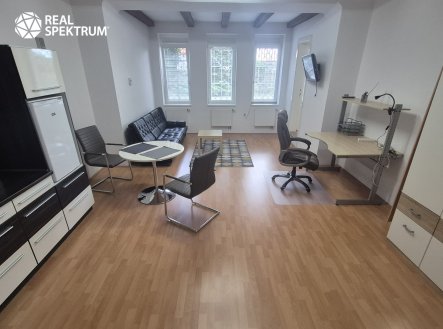 Pronájem bytu, 1+kk, 38 m²