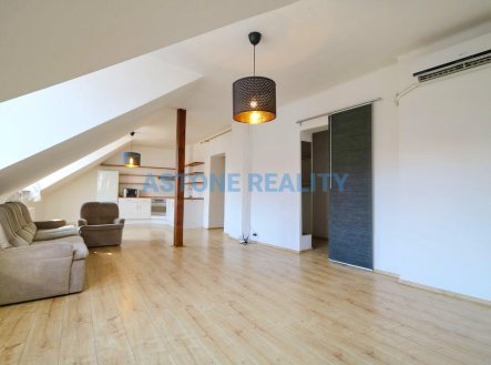 Pronájem bytu, 1+kk, 54 m²
