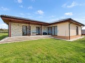 Pronájem domu/vily, 213 m²