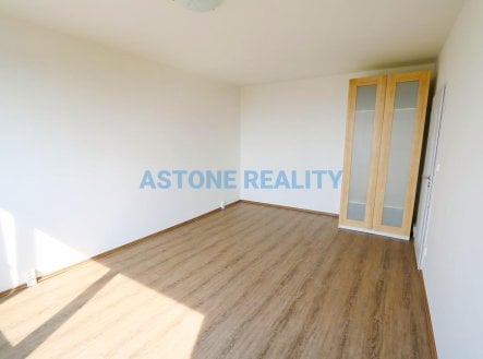 Pronájem bytu, 1+kk, 30 m²