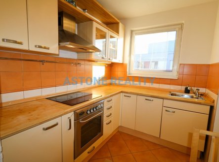 Pronájem bytu, 2+kk, 50 m²