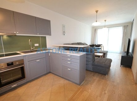 Pronájem bytu, 4+kk, 110 m²