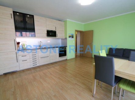 Pronájem bytu, 3+kk, 79 m²