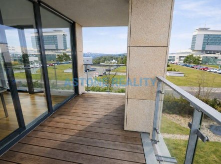 Pronájem bytu, 2+kk, 81 m²