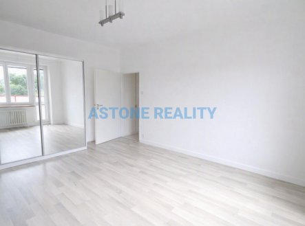 Pronájem bytu, 2+kk, 54 m²