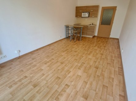 Pronájem bytu, 1+kk, 31 m² obrázek