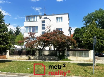 Prodej nájemního domu, 387 m² obrázek