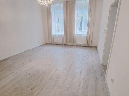 Pronájem bytu, 1+1, 50 m²