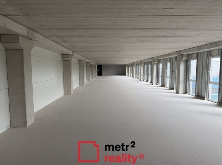Pronájem kanceláře, 495 m²
