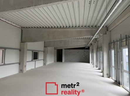 Pronájem kanceláře, 495 m²