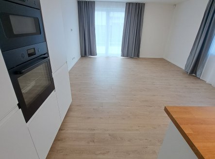 Pronájem bytu, 2+kk, 146 m²