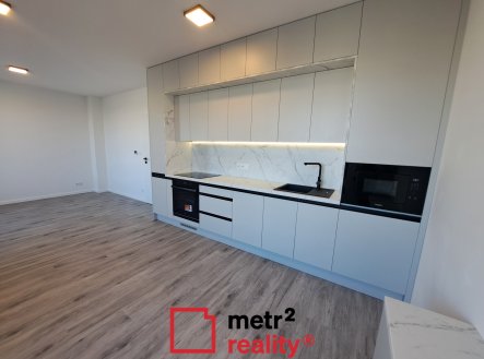 Pronájem bytu, 1+kk, 35 m²