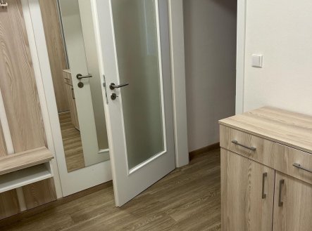 Pronájem bytu, 1+kk, 37 m²