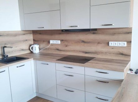 Pronájem bytu, 1+kk, 31 m² obrázek