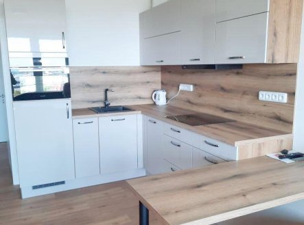 Pronájem bytu, 1+kk, 31 m²