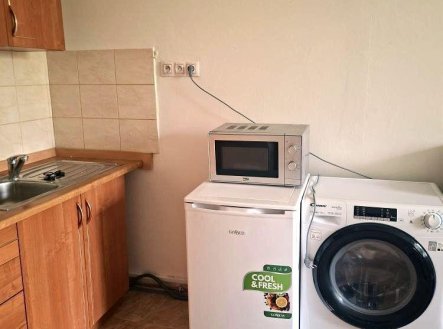 Pronájem bytu, 1+kk, 27 m²