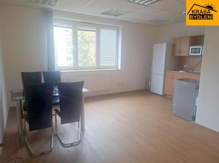 Pronájem bytu, 3+kk, 80 m²