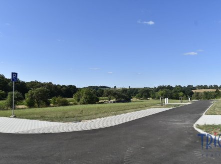 Prodej pozemku pro bydlení, 1 216 m²