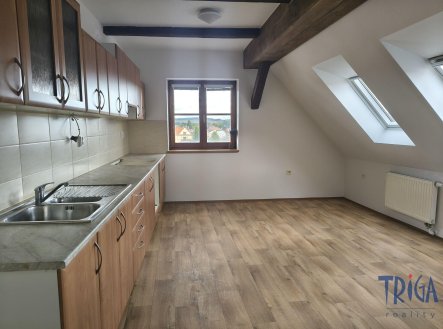 Pronájem bytu, 3+1, 157 m²