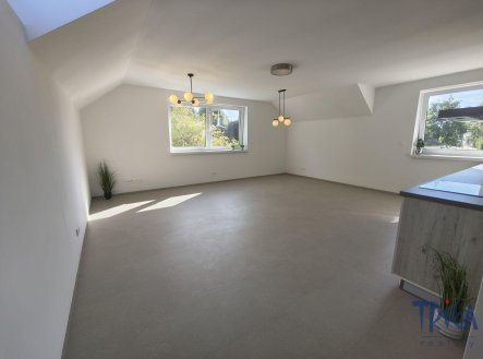 Pronájem bytu, 3+kk, 81 m²