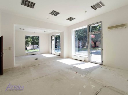 Pronájem obchodní prostory, 104 m²