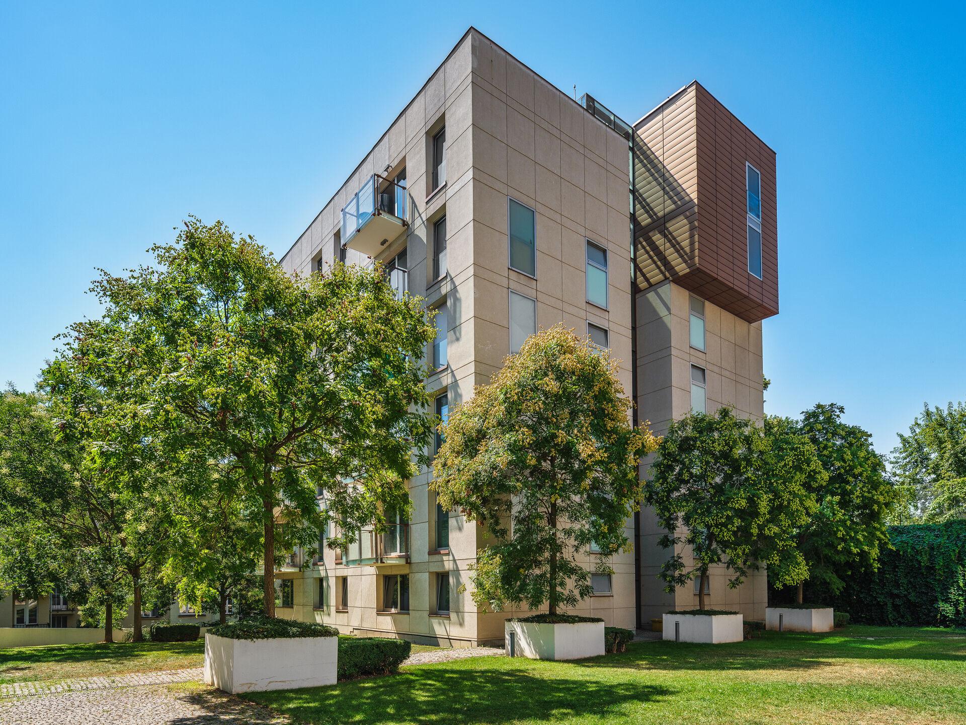 Byt 3kk 85 m² s garážovým stáním a sklepem, Korunní Praha,Vinohrady
