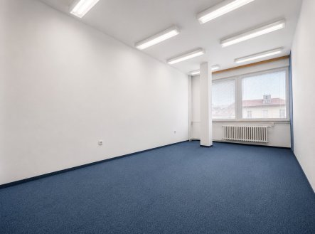 3 | Pronájem - kanceláře, 218 m²