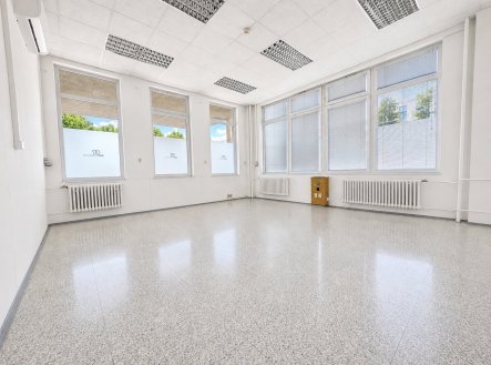 Pronájem komerčního objektu, sklad, 137 m² obrázek