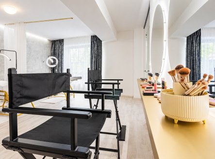Pronájem obchodní prostory, 16 m²