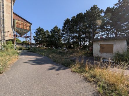 Pronájem komerčního objektu, výroba, 1 400 m²