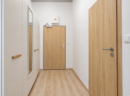 Pronájem bytu, 1+kk, 34 m²