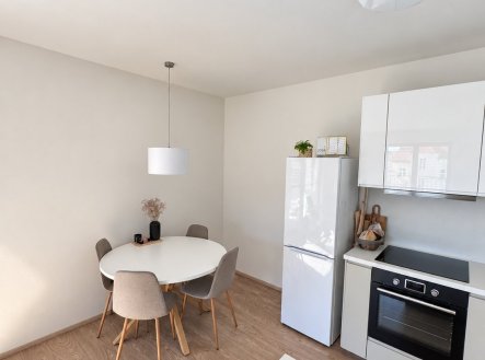 Prodej bytu, 3+kk, 86 m²