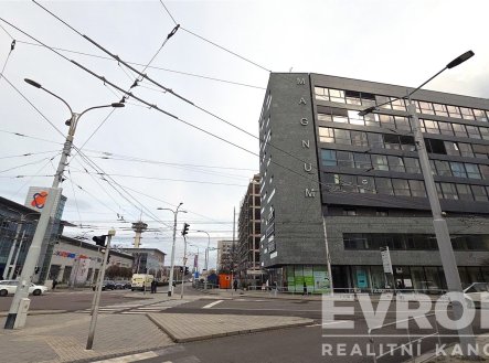 Pronájem kanceláře, 78 m²