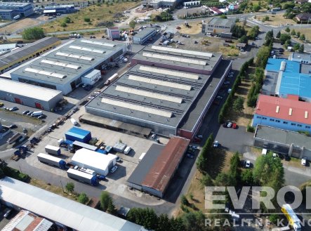 Pronájem výrobní prostory, 2 000 m²