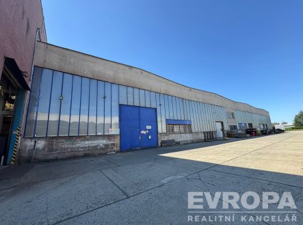Pronájem výrobní prostory, 2 000 m²