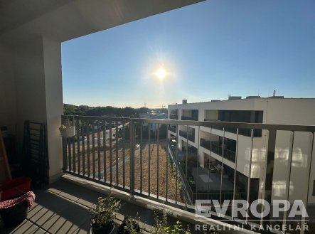 Pronájem bytu, 2+kk, 58 m²